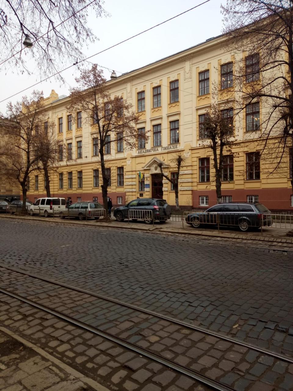 Apartments Постійне Електропостачання Stepana Bandery Street 37-2 Lviv Exterior photo
