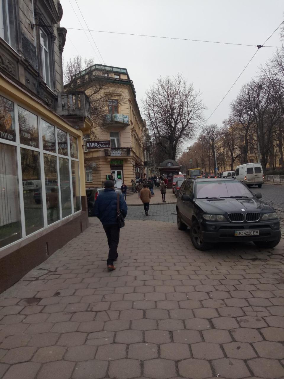 Apartments Постійне Електропостачання Stepana Bandery Street 37-2 Lviv Exterior photo