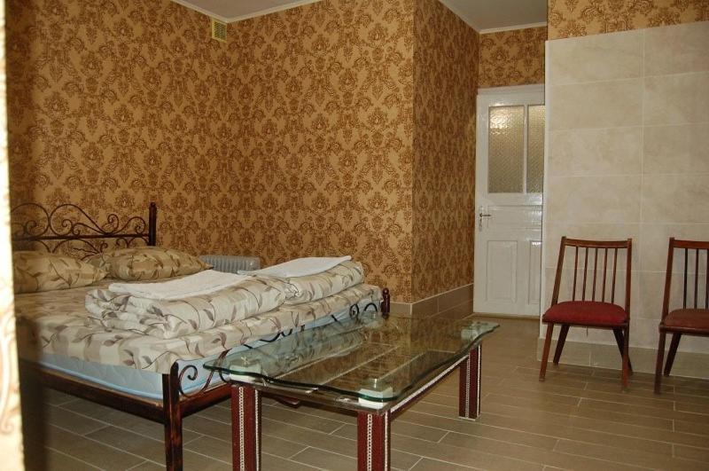 Apartments Постійне Електропостачання Stepana Bandery Street 37-2 Lviv Exterior photo